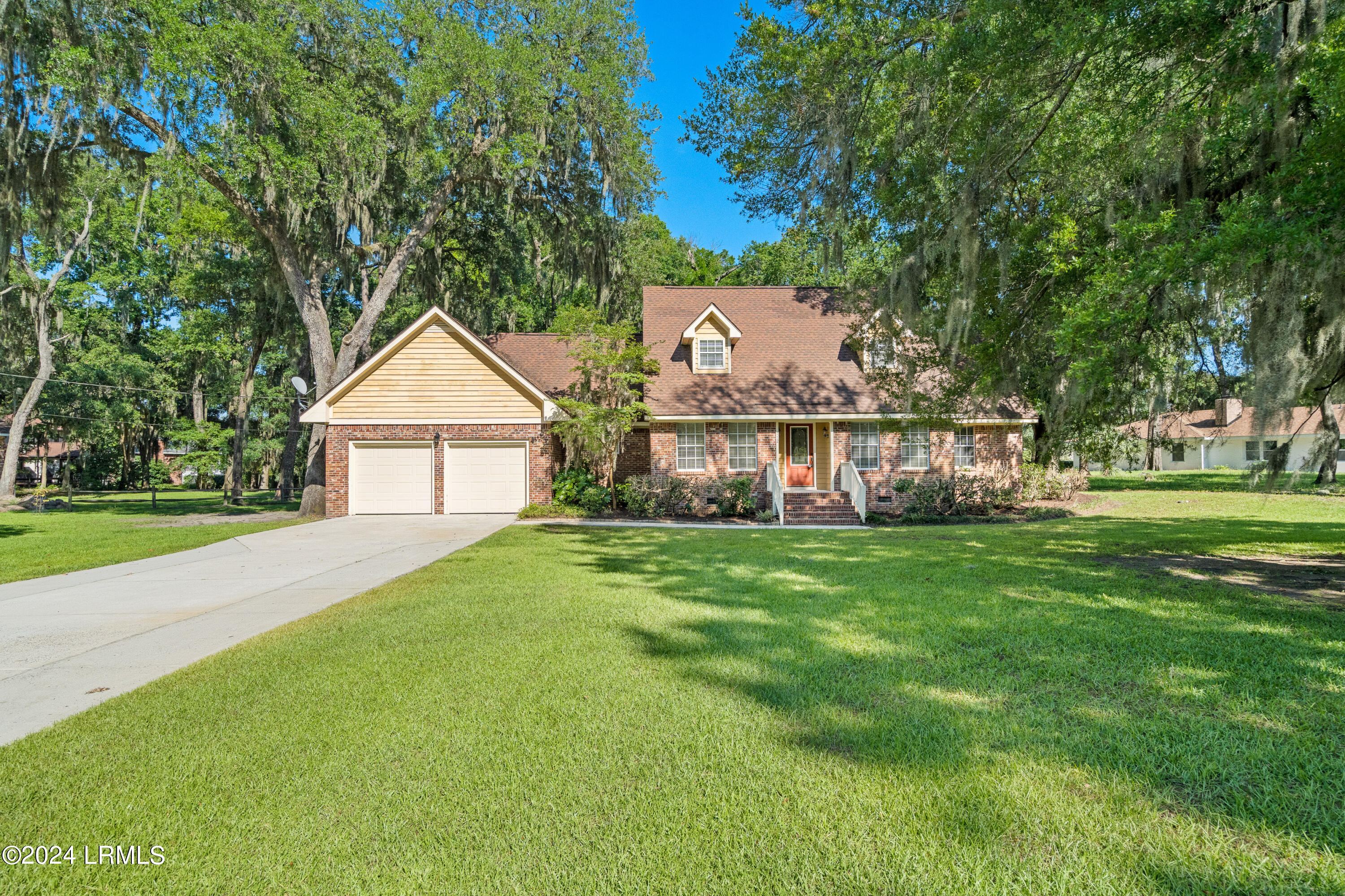 112 Stuart Town Road Beaufort, SC 29902 - Photo 7 of 49 112 Stuart Town Extra-4