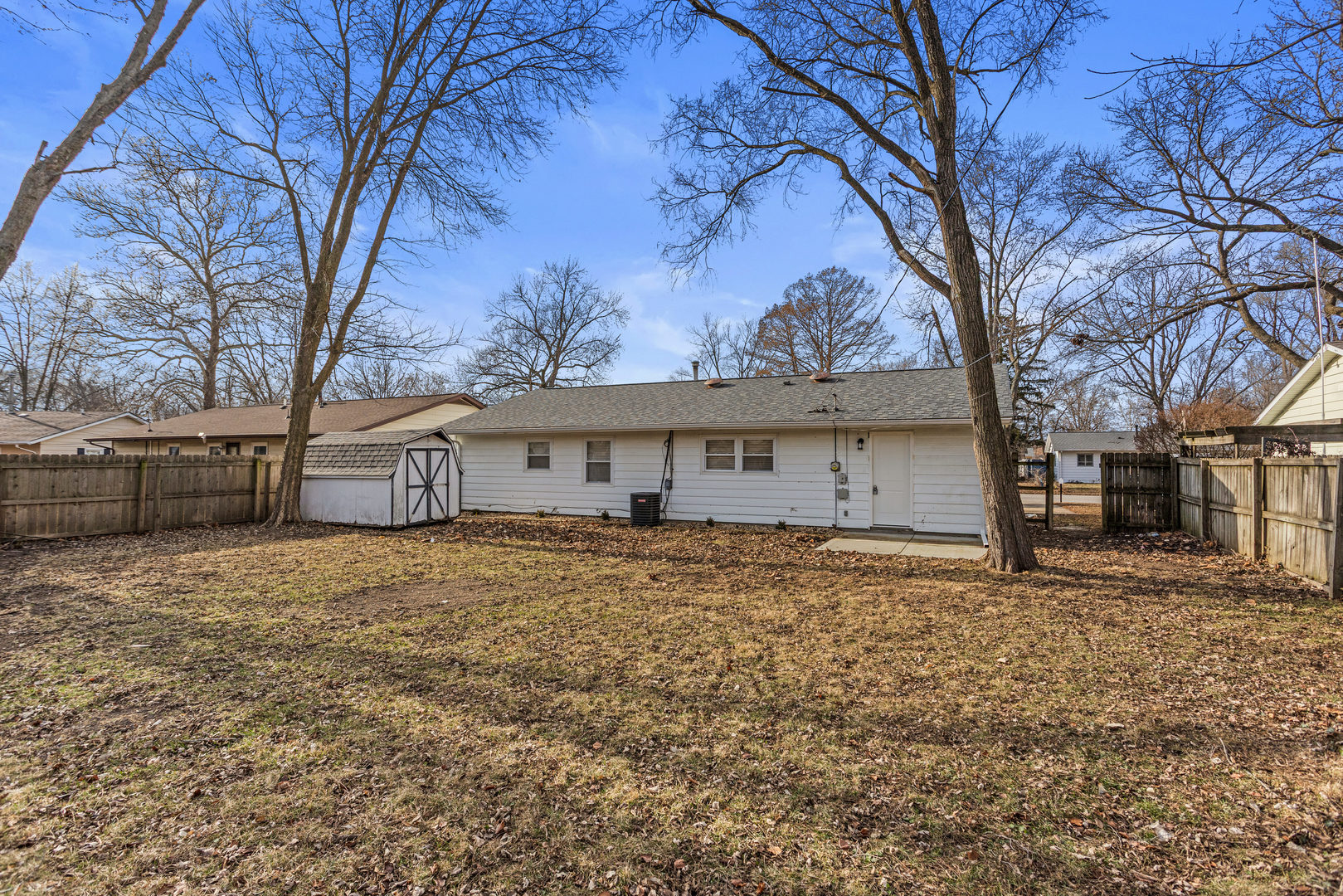 1710 Crescent Drive Champaign, IL 61821 - Photo 26 of 28