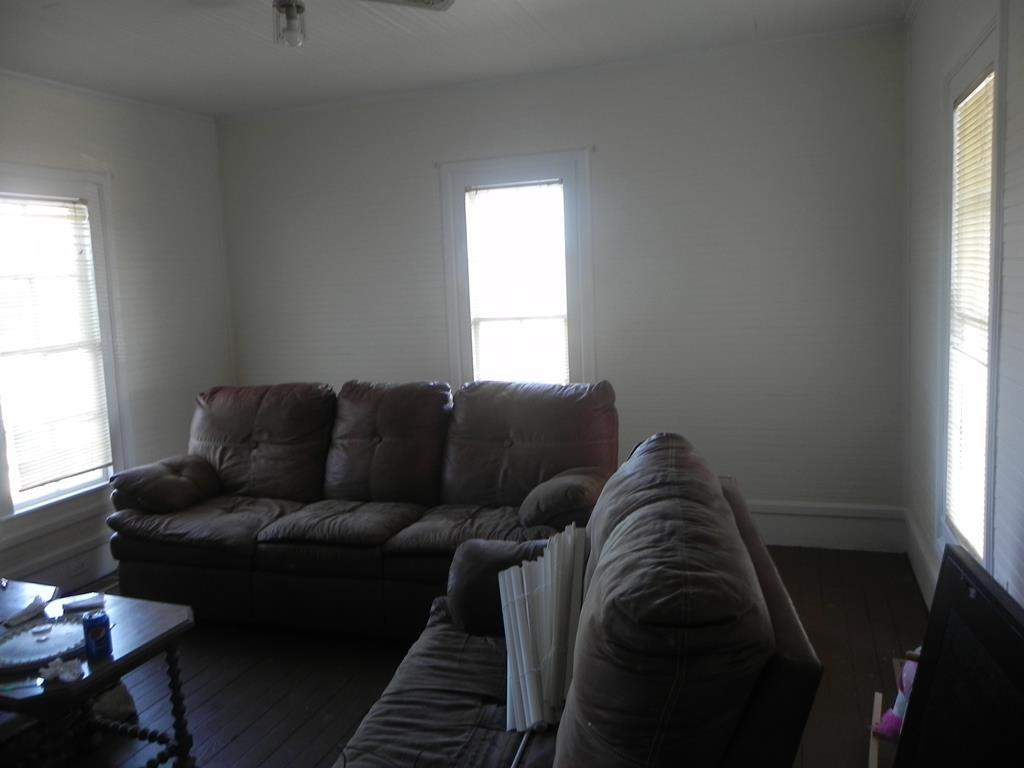 2030 Nahunta Road Pikeville, NC 27863 - Photo 3 of 5 Gallery Image 3