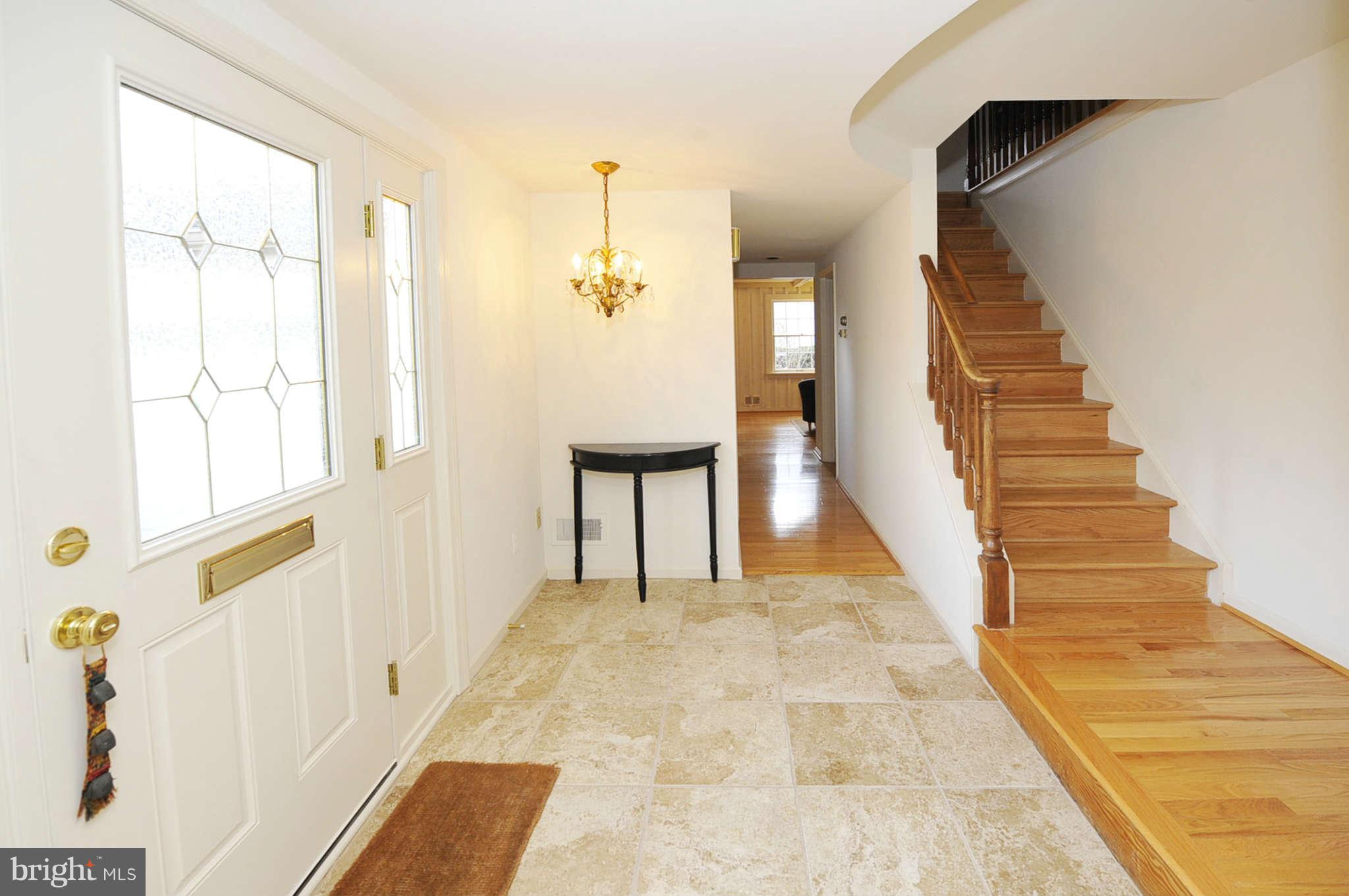 6720 Kenhill Road Bethesda, MD 20817 - Photo 2 of 29 Interior (General)