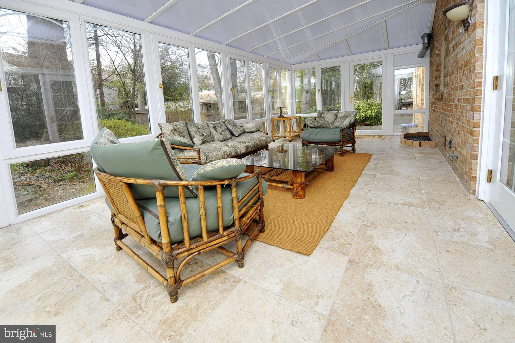 6720 Kenhill Road Bethesda, MD 20817 - Photo 11 of 29 Interior (General)