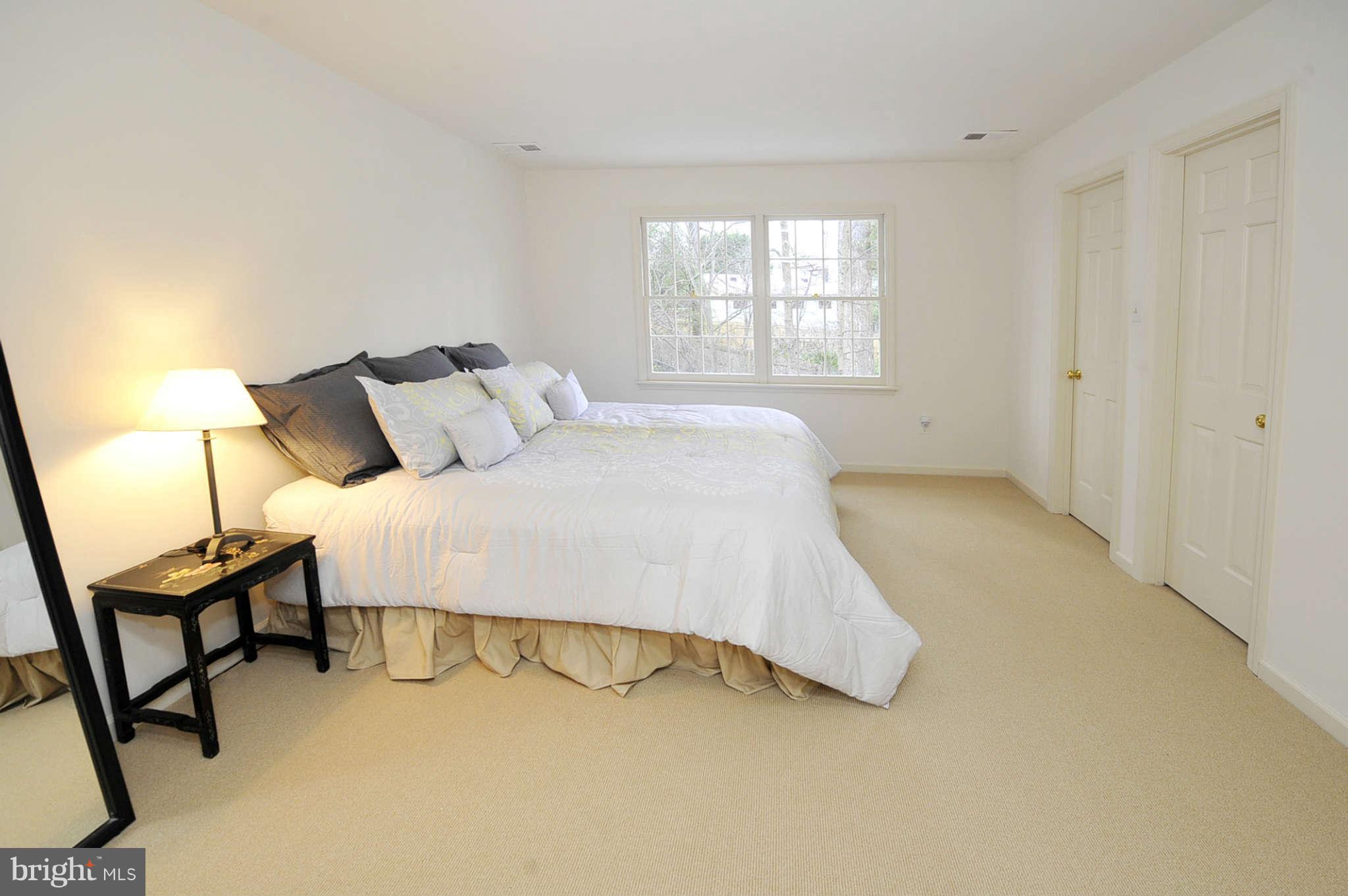6720 Kenhill Road Bethesda, MD 20817 - Photo 13 of 29 Bedroom (Master)