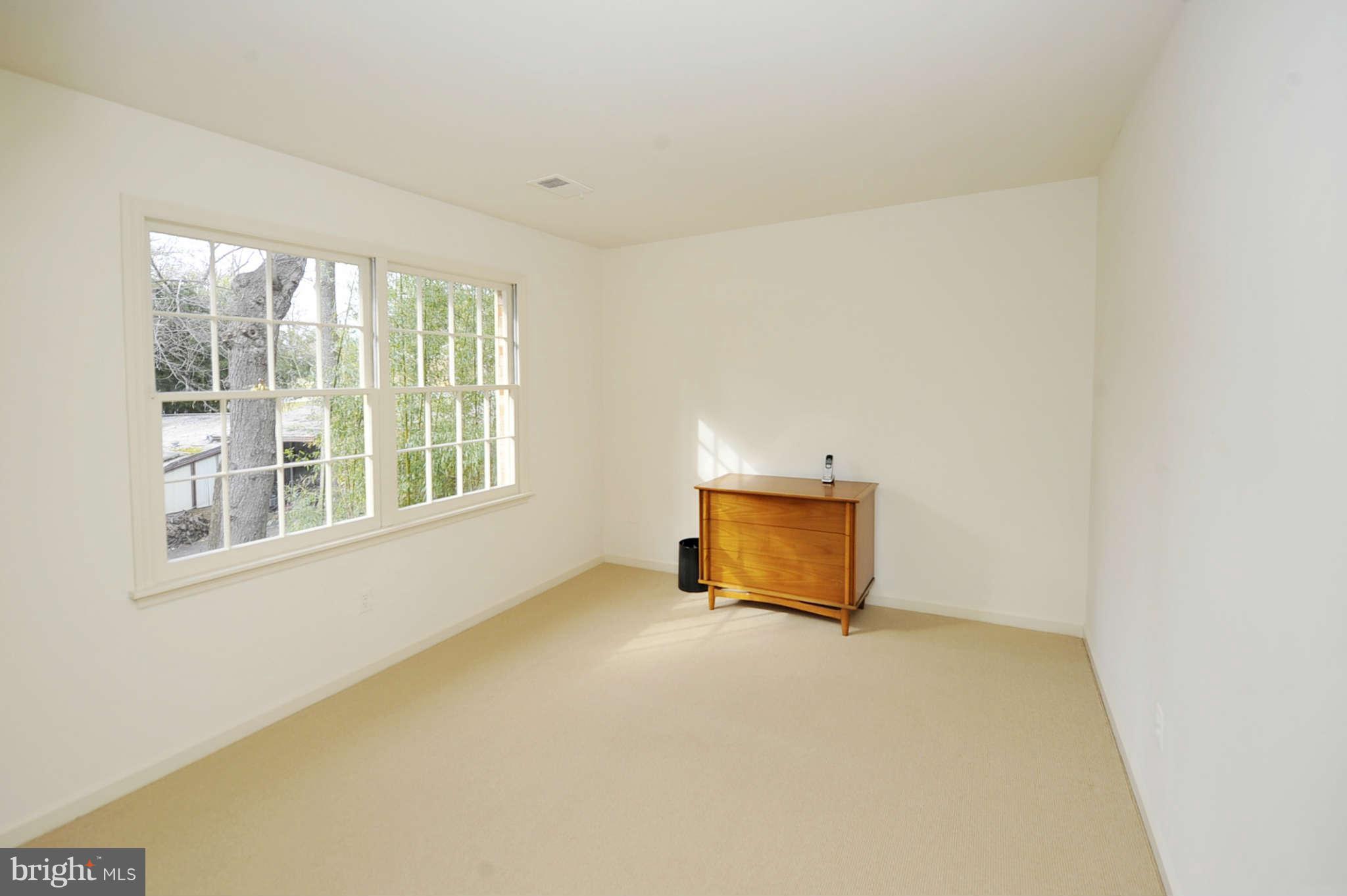 6720 Kenhill Road Bethesda, MD 20817 - Photo 16 of 29 Bedroom