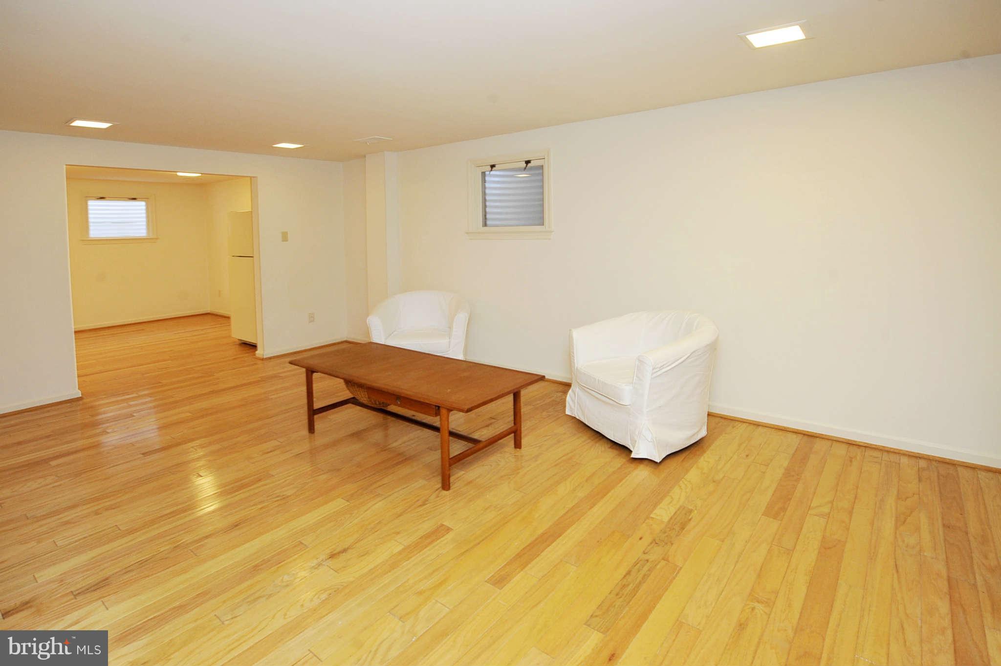6720 Kenhill Road Bethesda, MD 20817 - Photo 18 of 29 Interior (General)