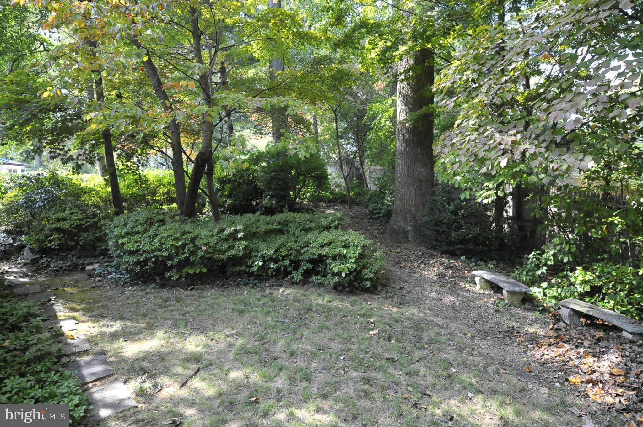 6720 Kenhill Road Bethesda, MD 20817 - Photo 23 of 29 Exterior (Rear)
