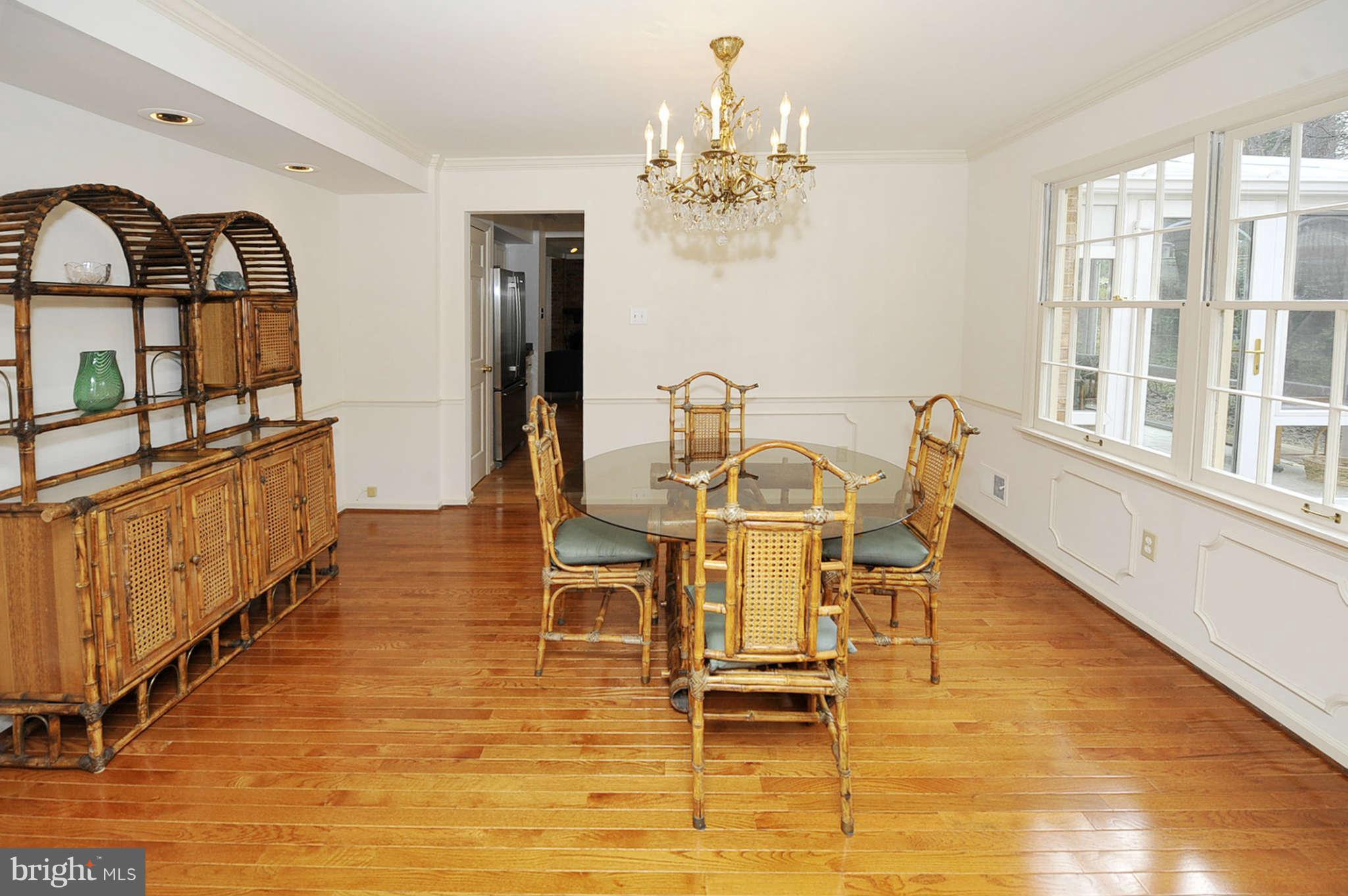6720 Kenhill Road Bethesda, MD 20817 - Photo 5 of 29 Dining Room
