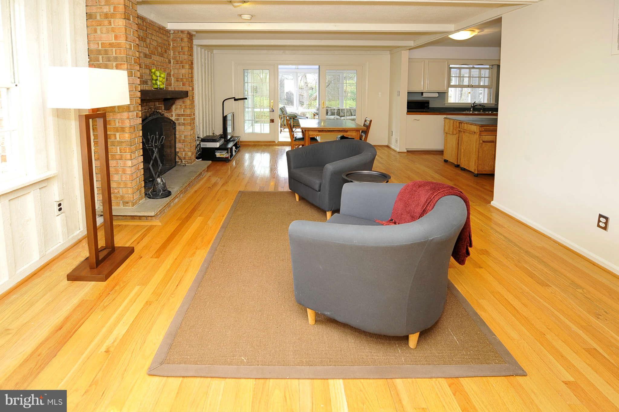 6720 Kenhill Road Bethesda, MD 20817 - Photo 9 of 29 Family Room