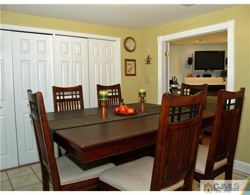 115 East Cliff Road Colonia, NJ 07067 - Photo 3 of 10