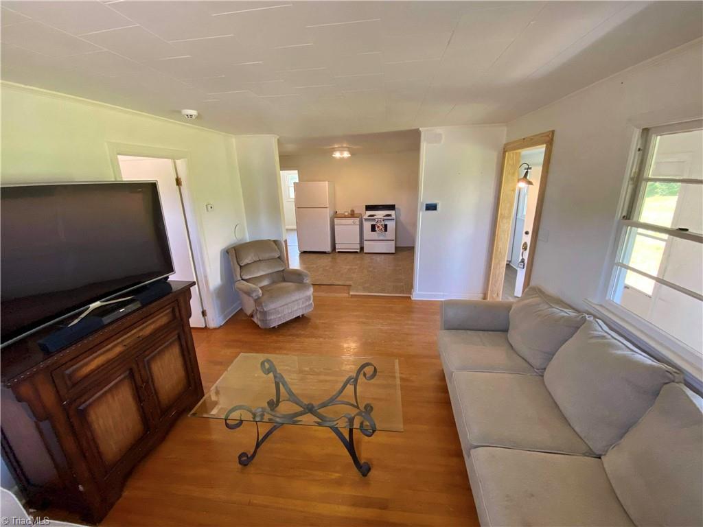 724 Stokesburg Road Walnut Cove, NC 27052 - Photo 6 of 21 Gallery Image 6