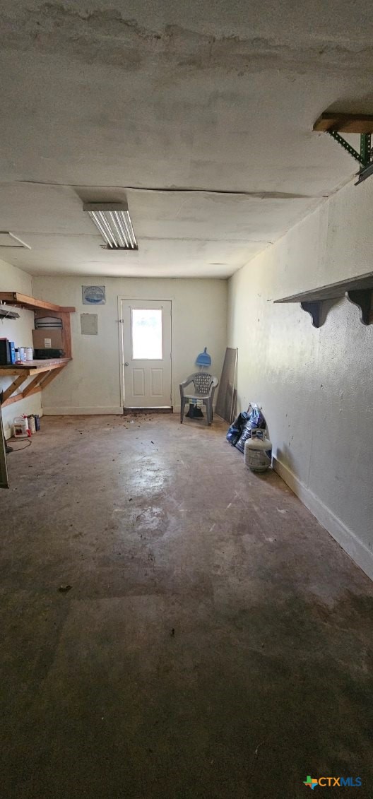 12 Sunset Drive Lampasas, TX 76550 - Photo 18 of 25 a view of a garage