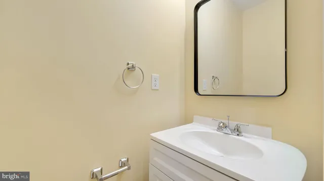 $1,350 | 307 South Smallwood Street, Baltimore, MD 21223