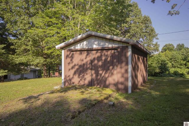 72 Holt Road Kuttawa, KY 42055 - Photo 38 of 40 39