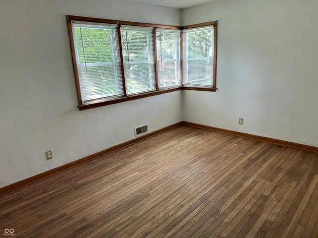 $109,900 | 243 South 5th Street, Gosport, IN 47433