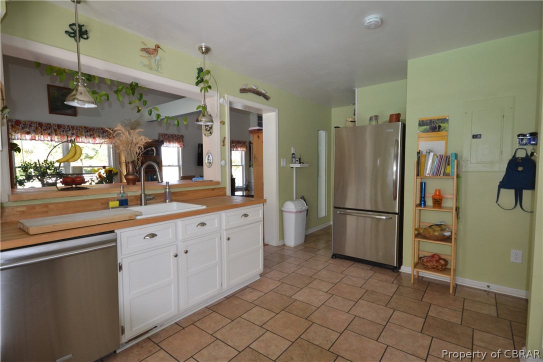 708 Ring Farm Road White Stone, VA 22578 - Photo 10 of 49 Gallery Image 10