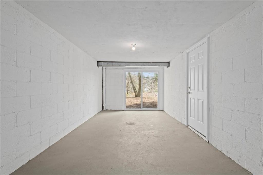 169 Crescent Hills Road Pittsburgh, PA 15235 - Photo 15 of 20 Gallery Image 15