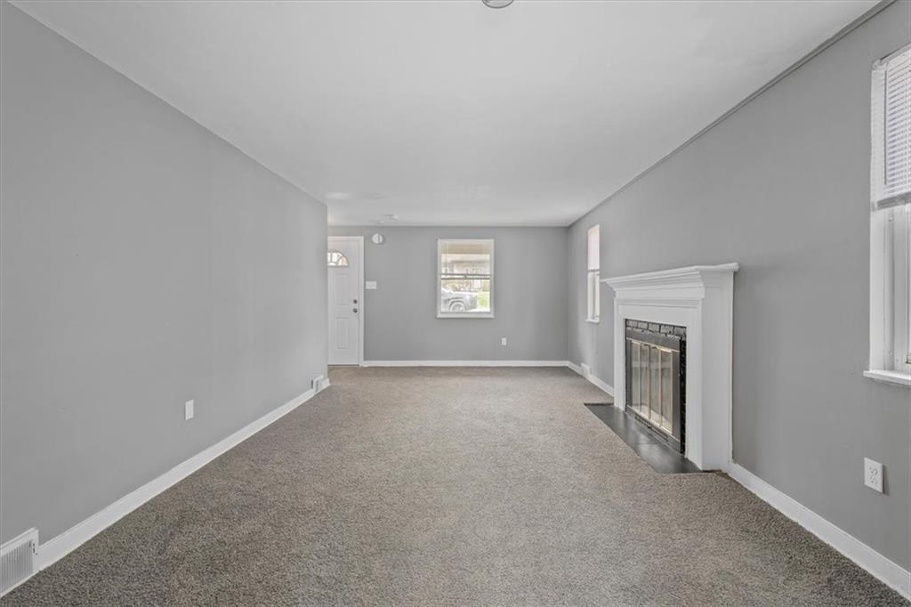 169 Crescent Hills Road Pittsburgh, PA 15235 - Photo 4 of 20 Gallery Image 4