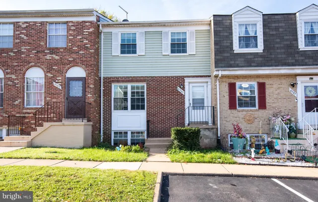 $2,450 | 8385 Woodline Court, Manassas, VA 20110