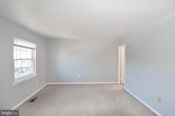 $2,450 | 8385 Woodline Court, Manassas, VA 20110