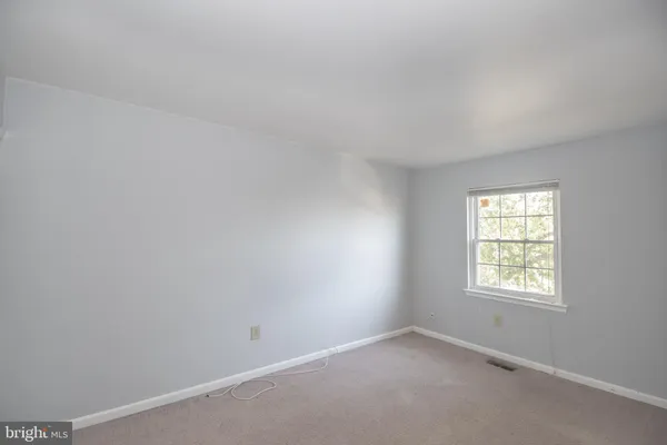 $2,450 | 8385 Woodline Court, Manassas, VA 20110