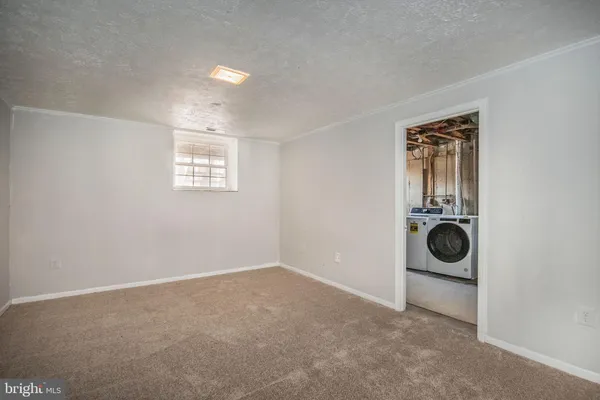 $2,450 | 8385 Woodline Court, Manassas, VA 20110