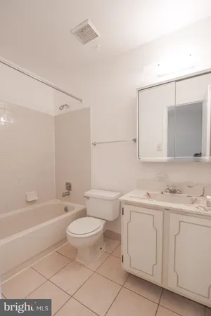 $2,450 | 8385 Woodline Court, Manassas, VA 20110