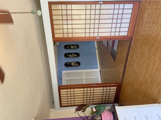 27-641 Ka'ie'ie Road Papaikou, HI 96781 - Photo 14 of 28 a view of an empty room with windows