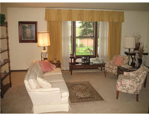 50663 Ridgemoor Way Granger, IN 46530 - Photo 3 of 12 Gallery Image 3