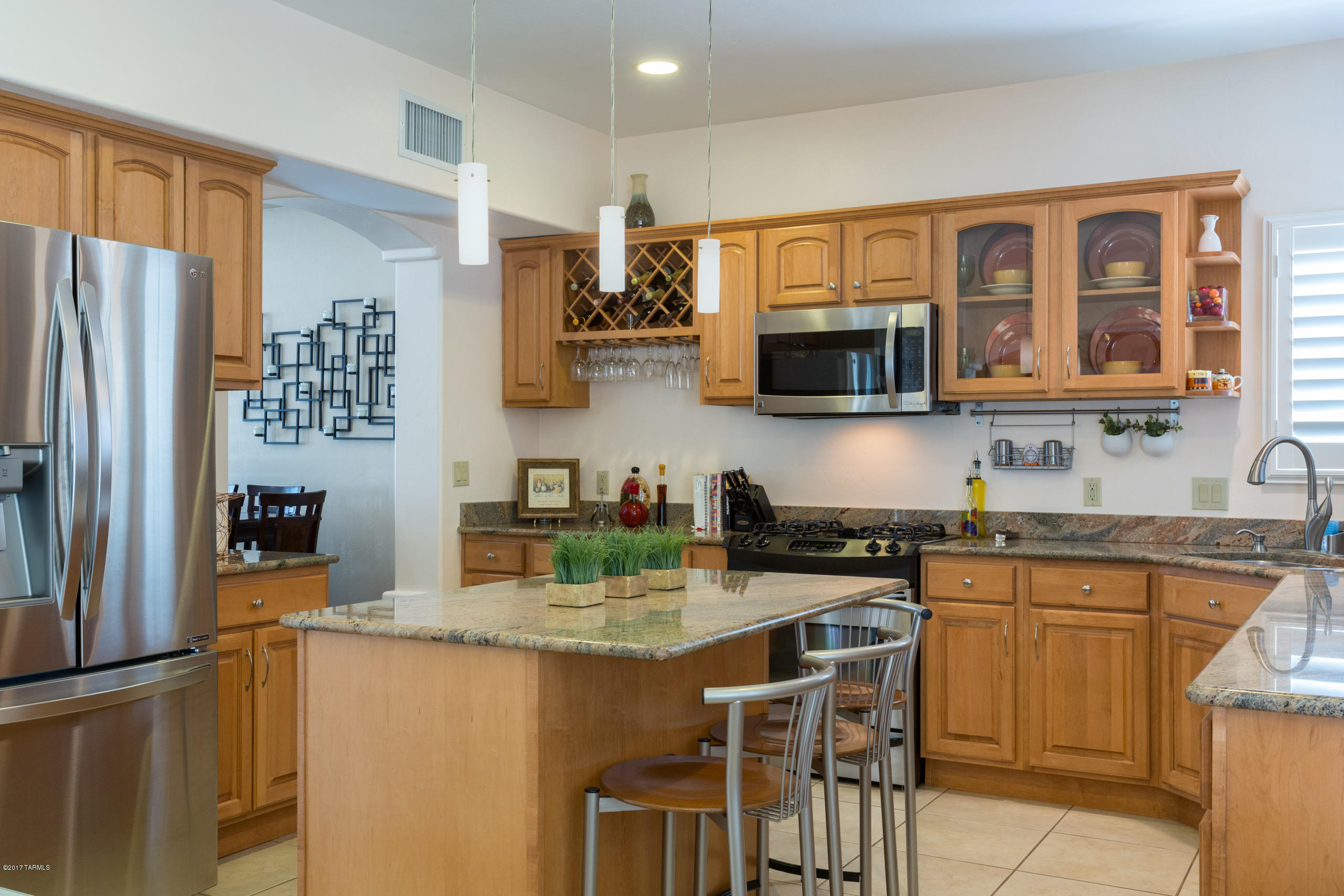 466 Tapiz Court Rio Rico, AZ 85648 - Photo 4 of 38