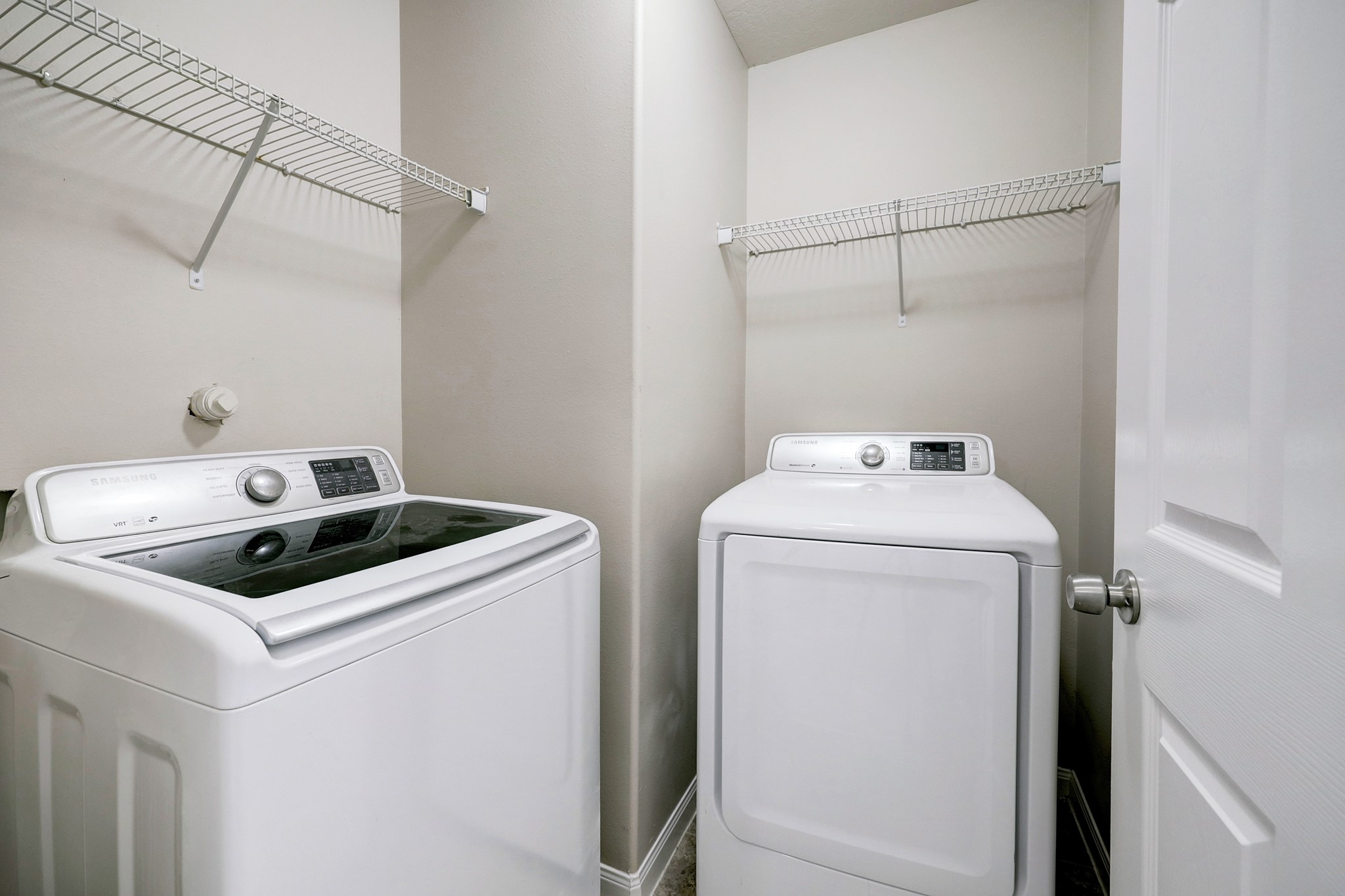 25407 Clover Ranch Drive Katy, TX 77494 - Photo 15 of 17 Laundry room and this rental includes the washer and dryer!