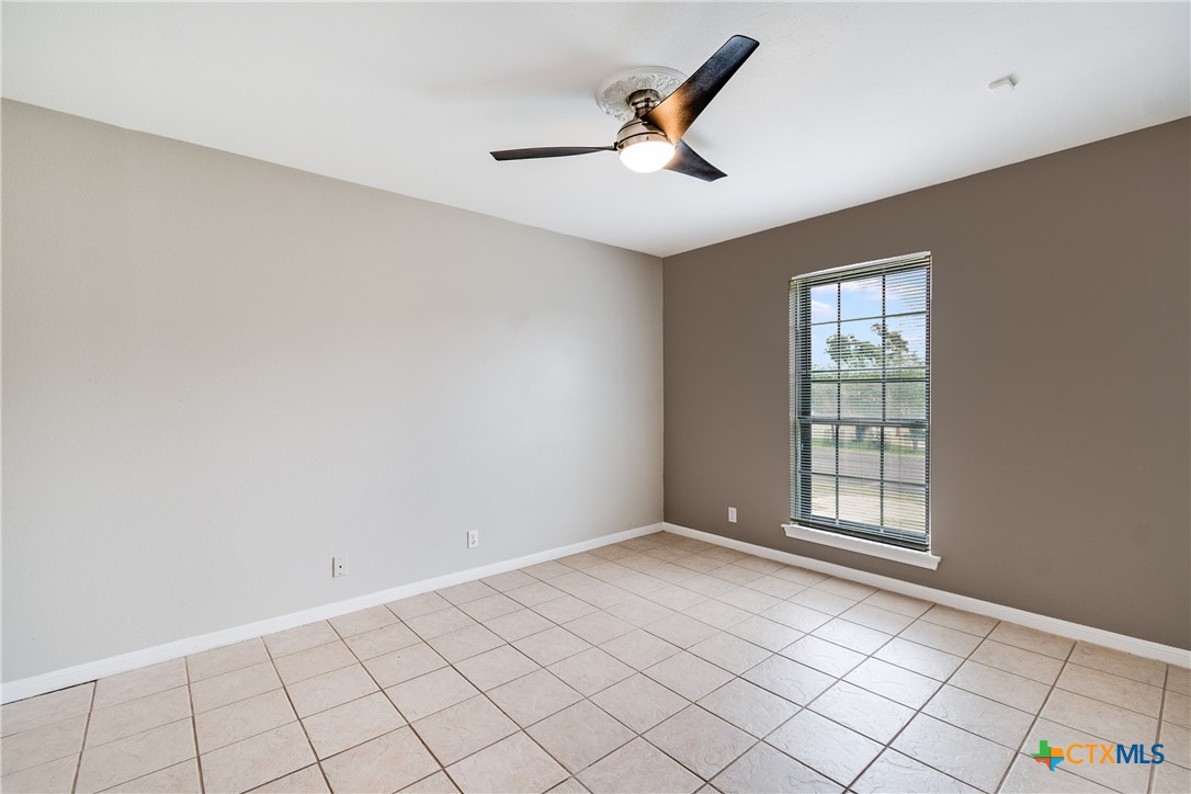 18 Morgan's Point Boulevard Belton, TX 76513 - Photo 28 of 44
