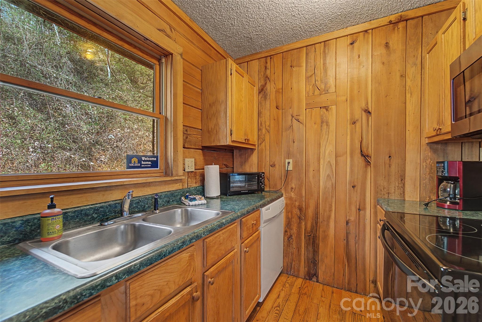 306 Forget Me Not Lane Whittier, NC 28789 - Photo 7 of 17