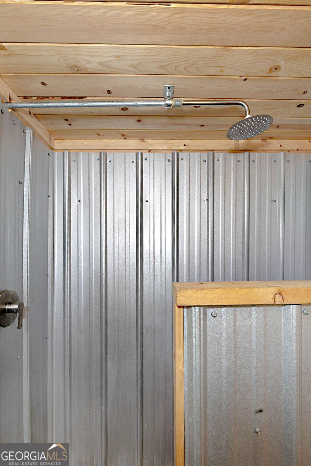 1455 McAllister Road Buena Vista, GA 31803 - Photo 20 of 45 a view of a room with curtain