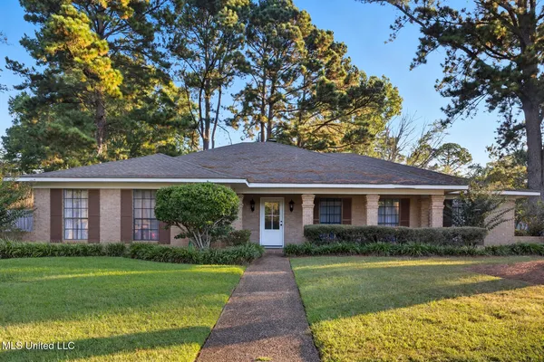 $275,000 | 100 Foxgate Place, Jackson, MS 39211