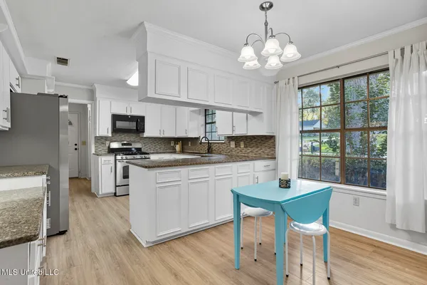 $275,000 | 100 Foxgate Place, Jackson, MS 39211