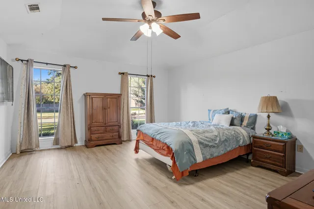 $300,000 | 100 Foxgate Place, Jackson, MS 39211