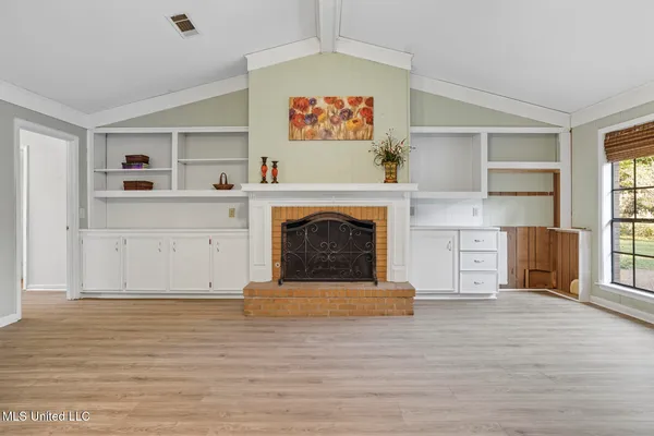 $275,000 | 100 Foxgate Place, Jackson, MS 39211