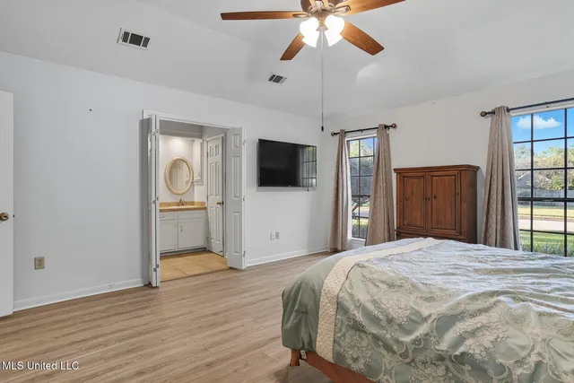 $300,000 | 100 Foxgate Place, Jackson, MS 39211