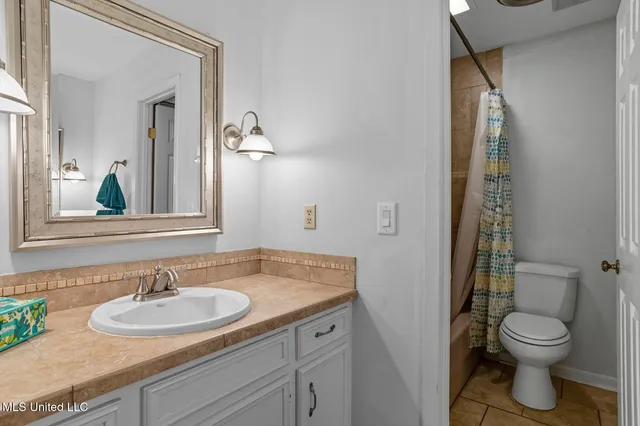 $300,000 | 100 Foxgate Place, Jackson, MS 39211