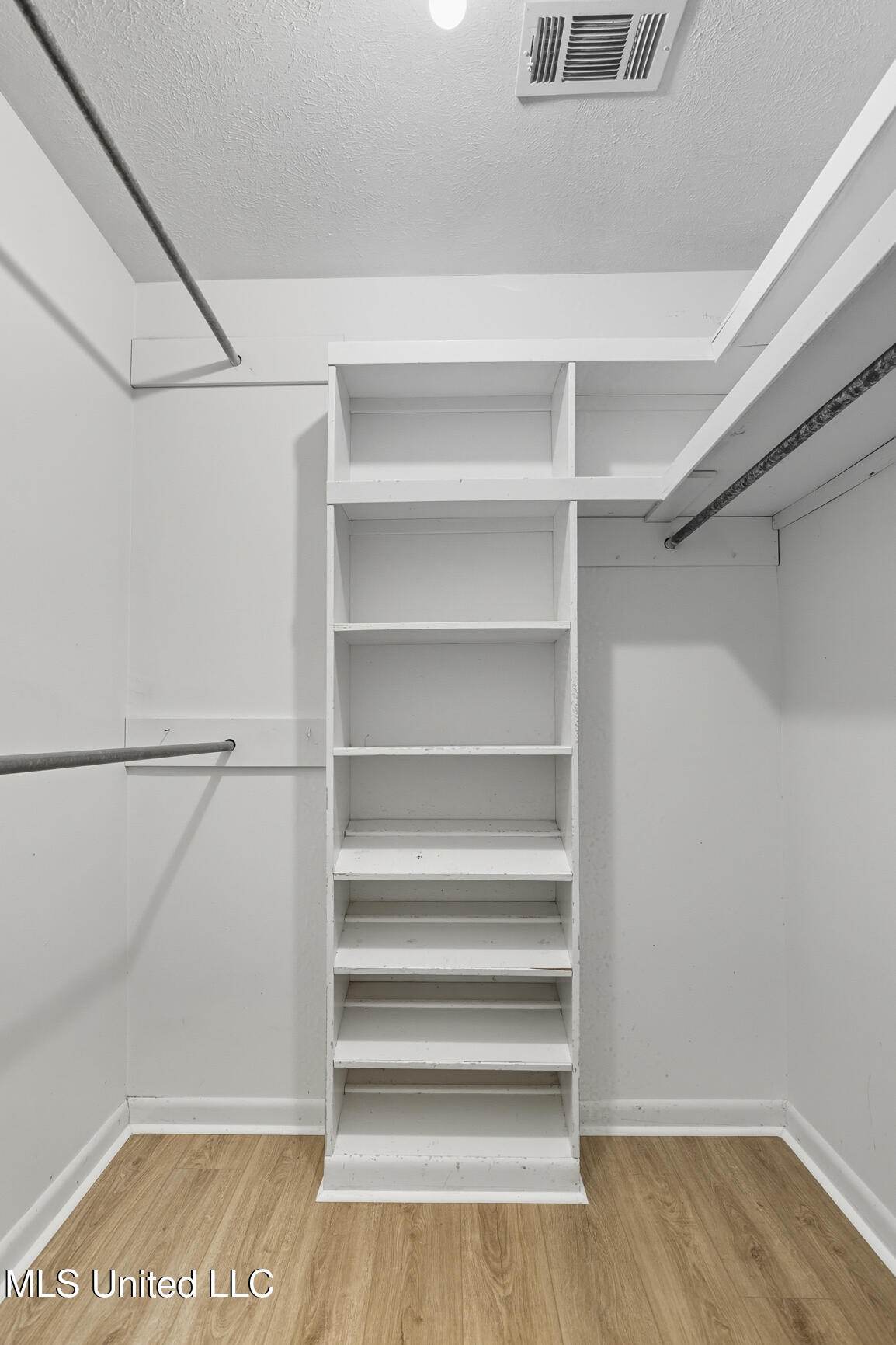 100 Foxgate Place Jackson, MS 39211 - Photo 26 of 32 100 Fox Gate-24