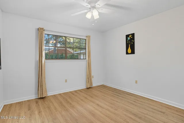 $300,000 | 100 Foxgate Place, Jackson, MS 39211