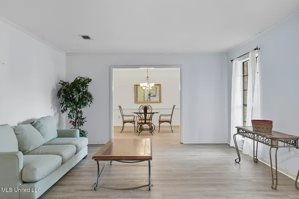 $275,000 | 100 Foxgate Place, Jackson, MS 39211