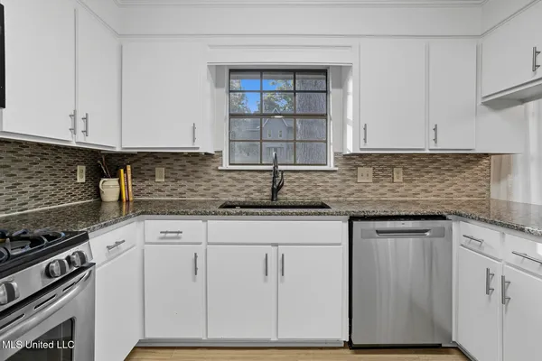 $275,000 | 100 Foxgate Place, Jackson, MS 39211