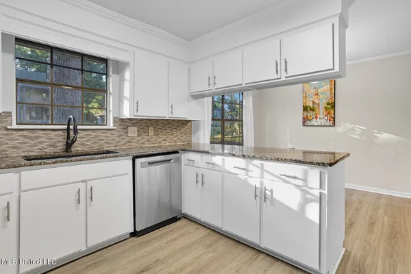 $275,000 | 100 Foxgate Place, Jackson, MS 39211