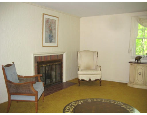 18 Hawthorne Road Sturbridge, MA 01566 - Photo 7 of 15 Gallery Image 7