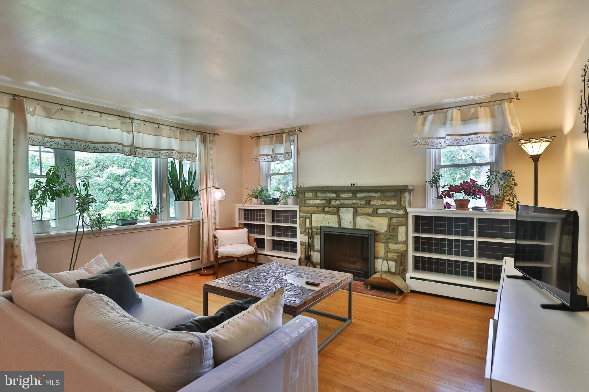 720 Camberly Road Glenside, PA 19038 - Photo 10 of 29 Living Room with New Bay Window