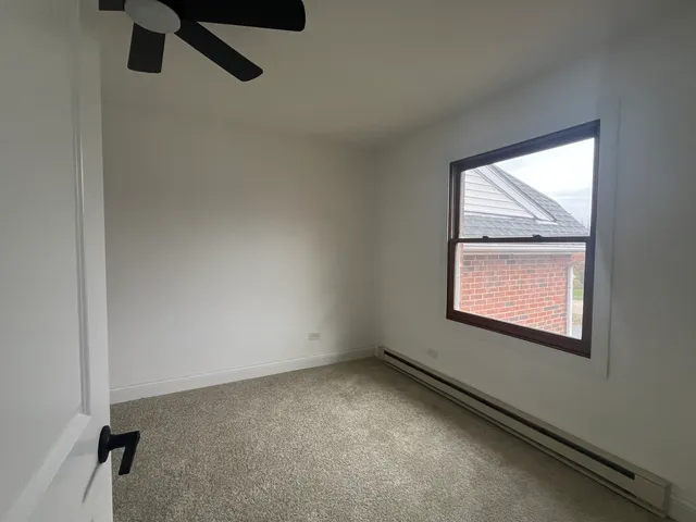 $1,600 | 1371 Cunat Court, Unit 2A, Lake In The Hills, IL 60156