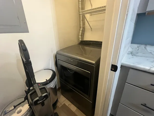 $1,600 | 1371 Cunat Court, Unit 2A, Lake In The Hills, IL 60156