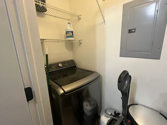 $1,600 | 1371 Cunat Court, Unit 2A, Lake In The Hills, IL 60156