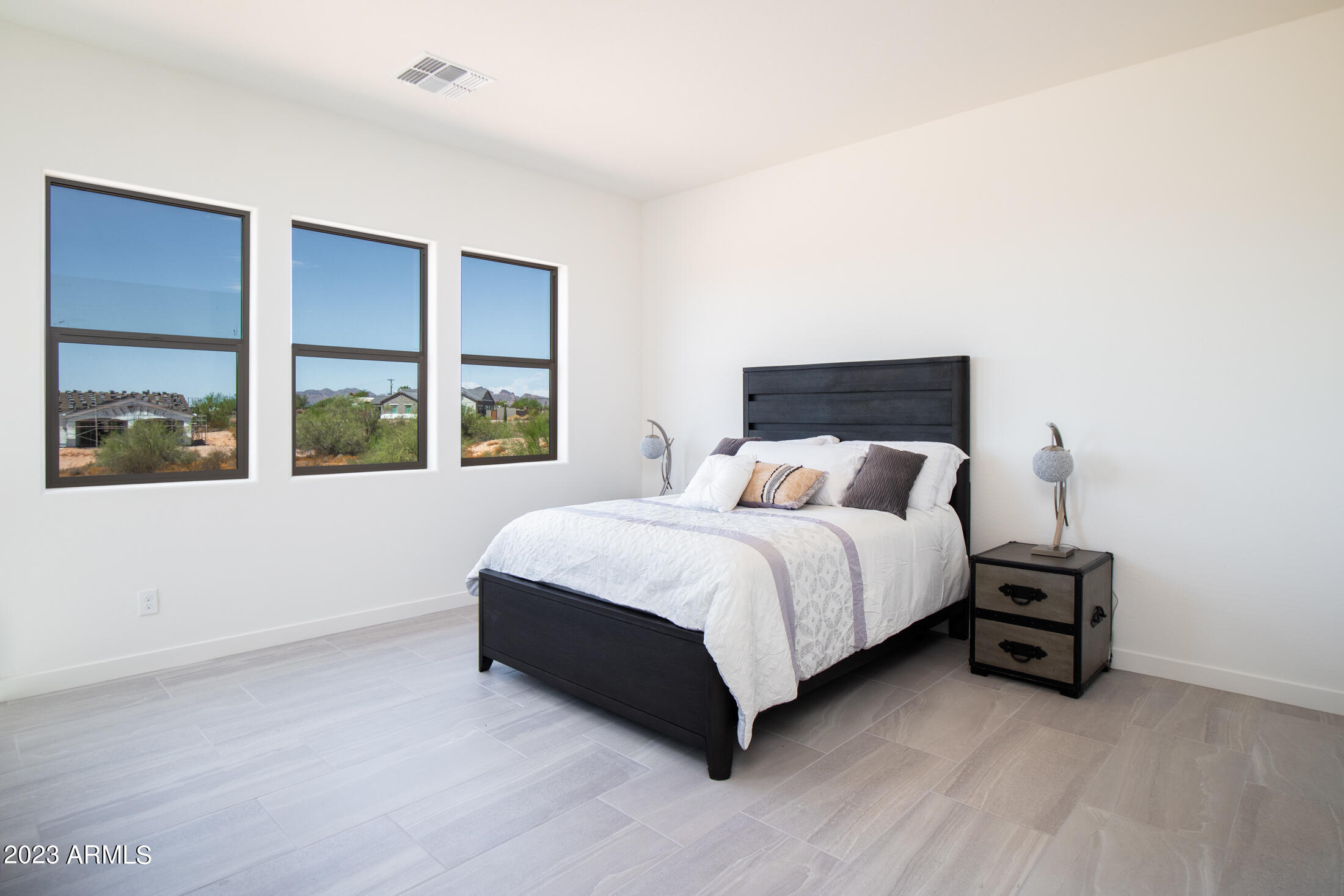 642 North Sun Road Apache Junction, AZ 85119 - Photo 24 of 43 642 N Sun Rd-23