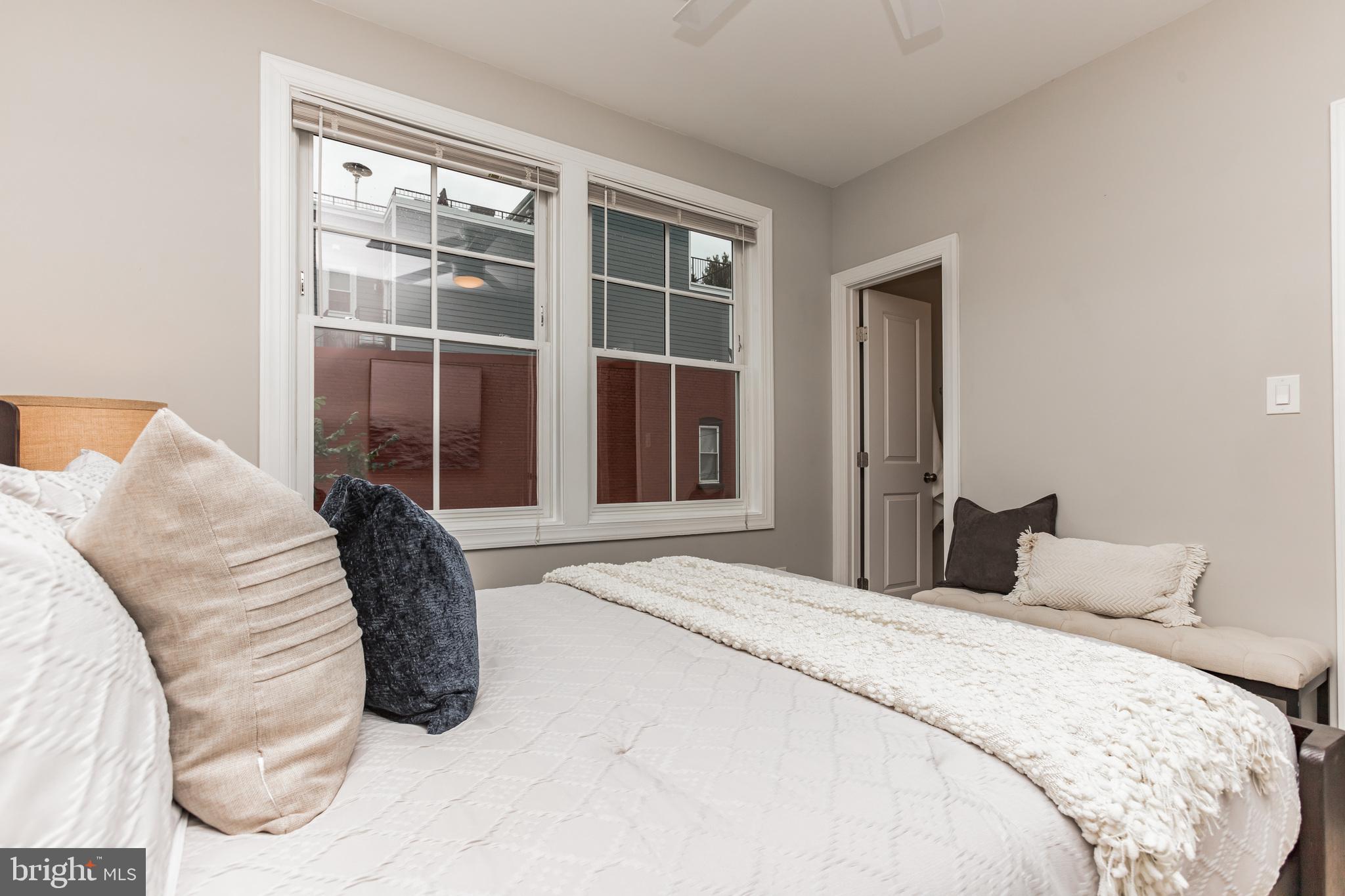 1018 13th Street Southeast, Unit 2 Washington, DC 20003 - Photo 25 of 31